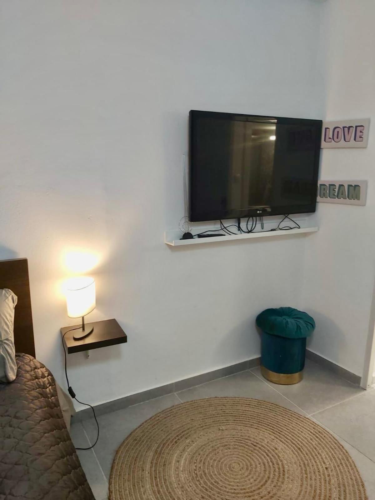 Cozy Apartment In Athens Center Atenas Exterior foto